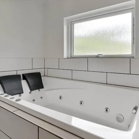 Bv324-blavand-kallesmaerskvej-15 Feriehus *